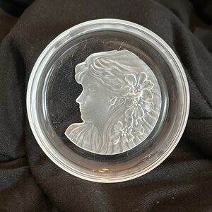 Hoya Crystal Art Engraving - Hawaiian Maiden 5" Wine Bottle Coaster/Dish